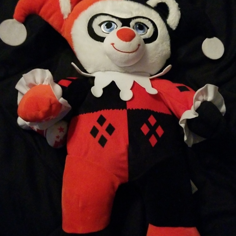 Harley Quinn and Joker Build A Bears